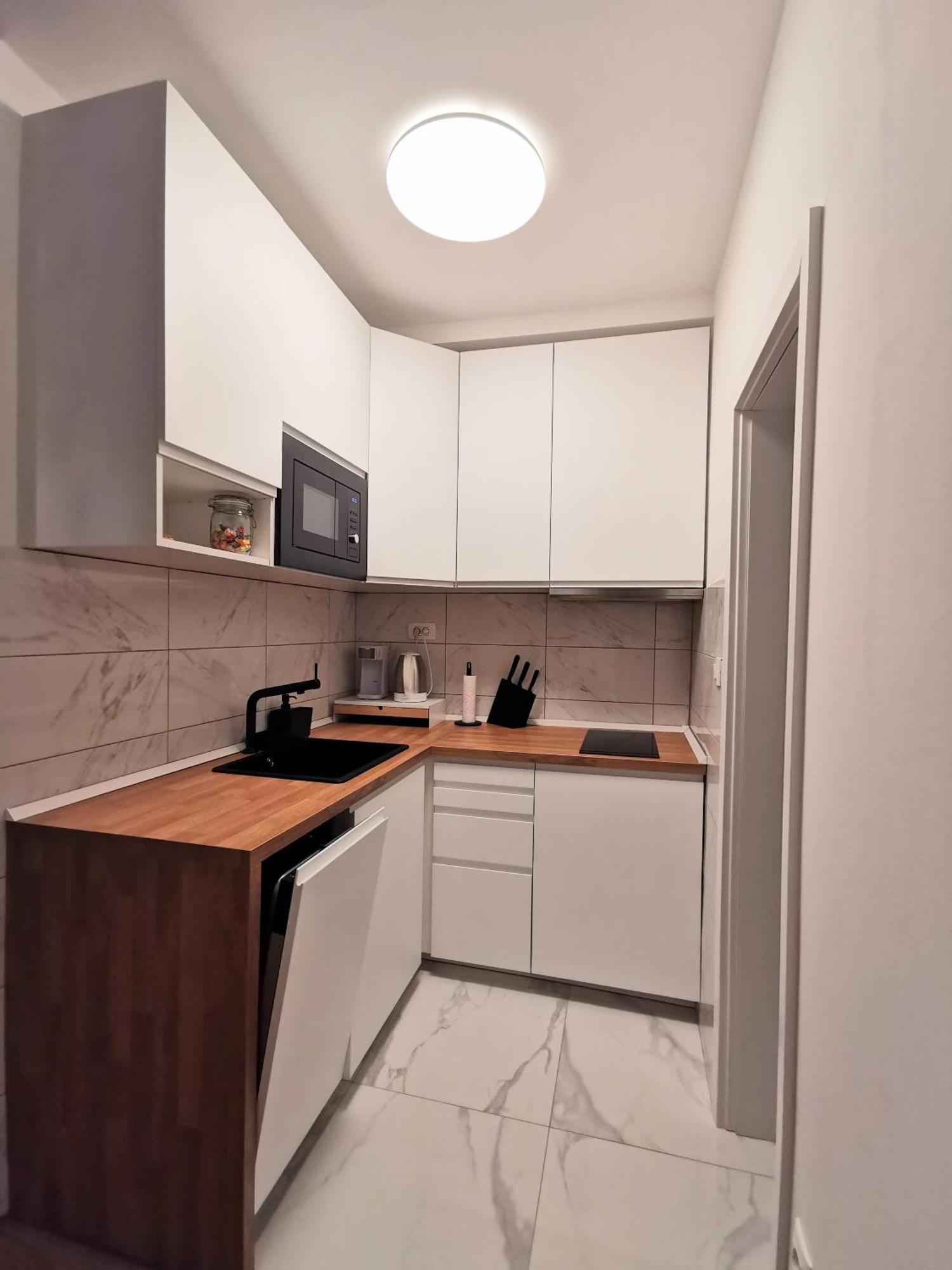 Apartment Fala - Self Check-In 0-24, Fast Wi Fi, City Center 萨格勒布 外观 照片
